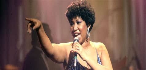 Respect - Aretha Franklin's Anthem of Female Empowerment Filled With Soulful Grooves and Commanding Vocals